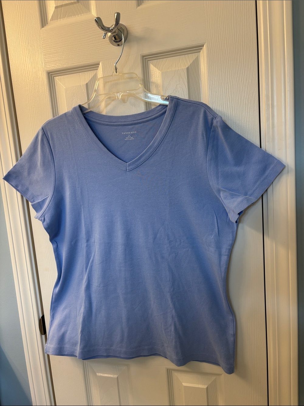 Women’s Lands' End V-Neck Short Sleeve Tee, Size L — Periwinkle